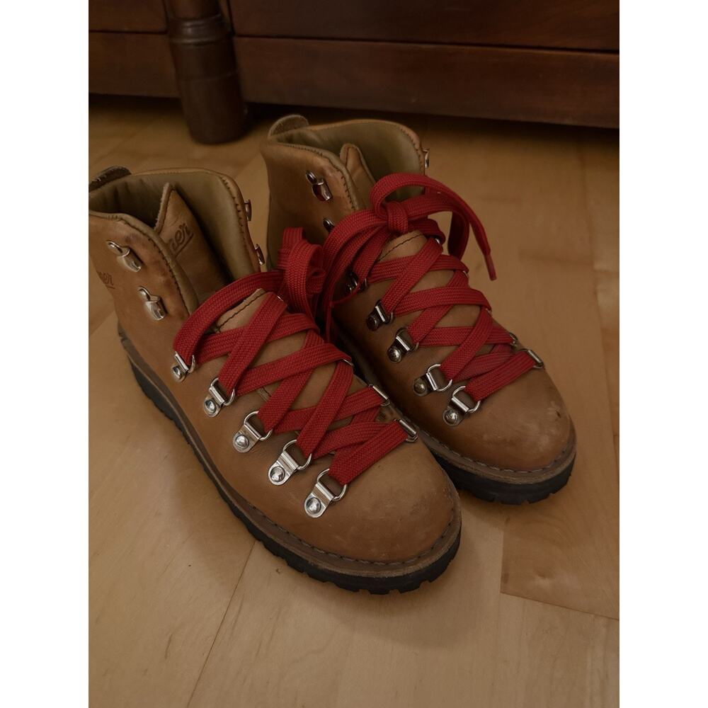 Danner Mountain Light Cascade LT Hiking Boots Brown Leather Red Laces M 6.5 - Picture 2 of 5